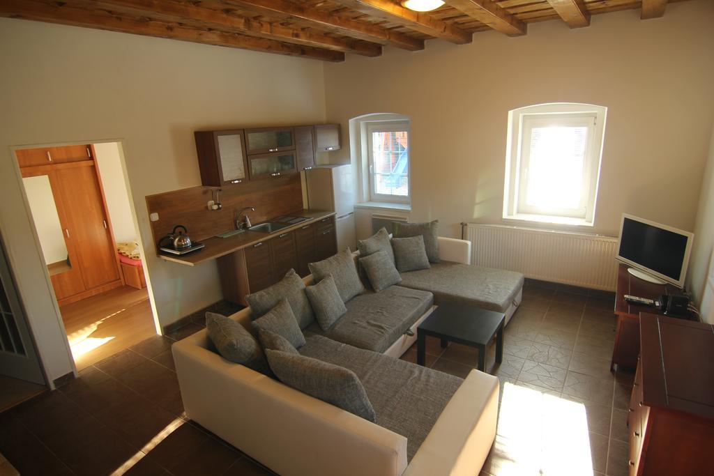 Apartment Ostruzna *