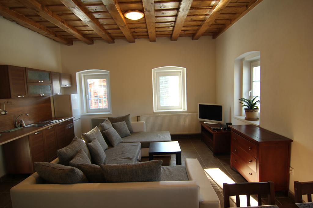Apartment Ostruzna *